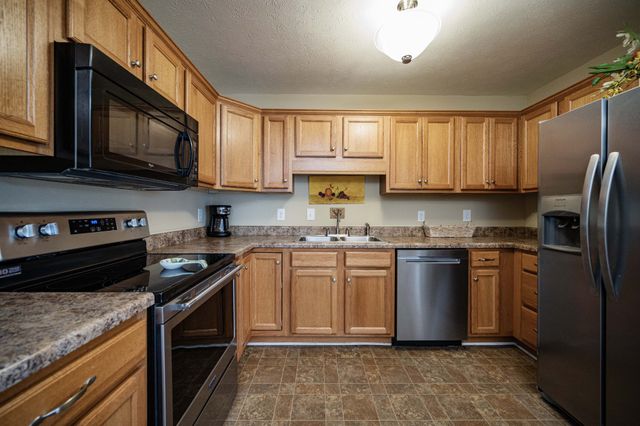 42 Auburn Hills Dr, Woodbury, TN 37190