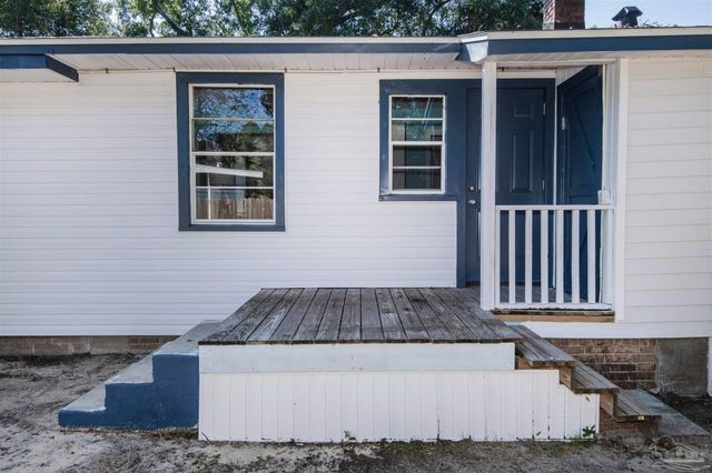 100 Milton Rd, Pensacola, FL 32507