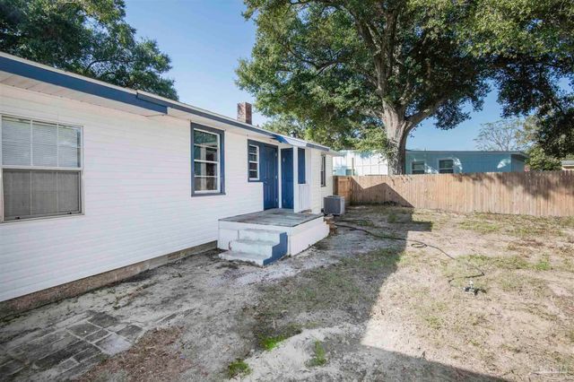 100 Milton Rd, Pensacola, FL 32507