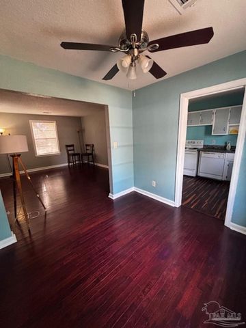 100 Milton Rd, Pensacola, FL 32507