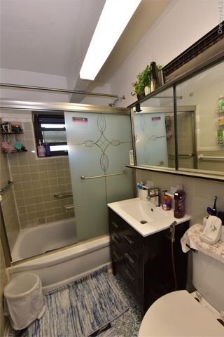 87-50 204 Street A68, Hollis, NY 11423