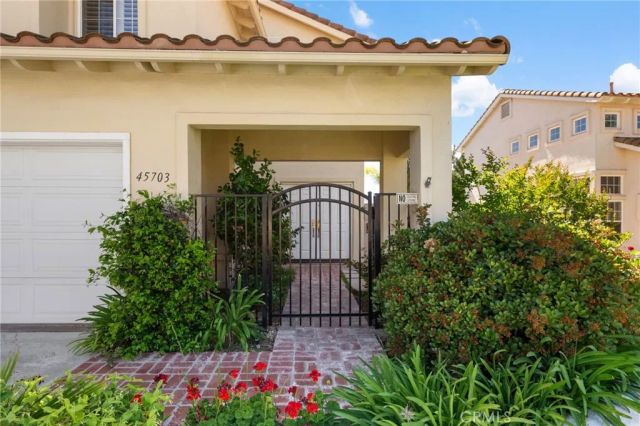 45703 Calle Ayora, Temecula, CA 92592