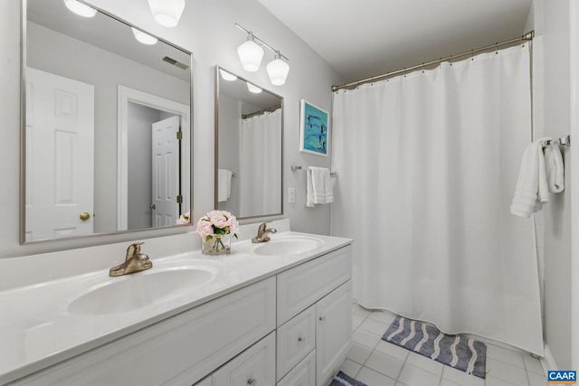 1782 SHELBOURN LN, Keswick, VA 22947