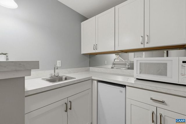 1782 SHELBOURN LN, Keswick, VA 22947