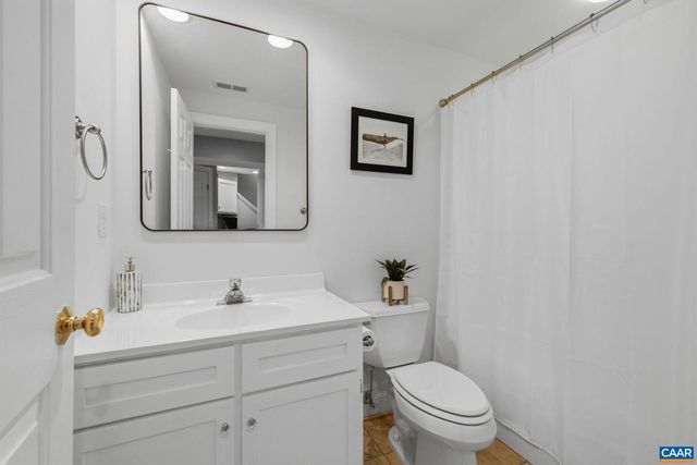 1782 SHELBOURN LN, Keswick, VA 22947