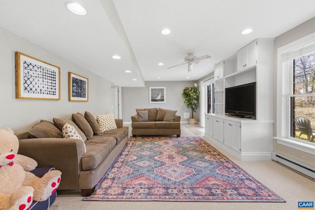 1782 SHELBOURN LN, Keswick, VA 22947