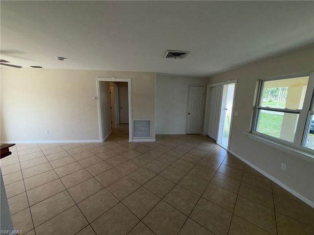 1101 Leeland Heights BLVD E, Lehigh Acres, FL 33936