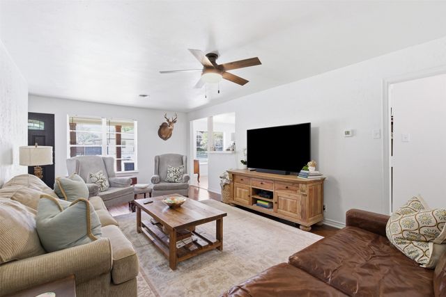 6565 Ascot Lane, Dallas, TX 75214