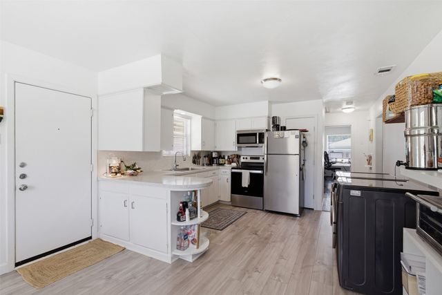 6565 Ascot Lane, Dallas, TX 75214