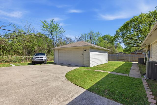 6565 Ascot Lane, Dallas, TX 75214