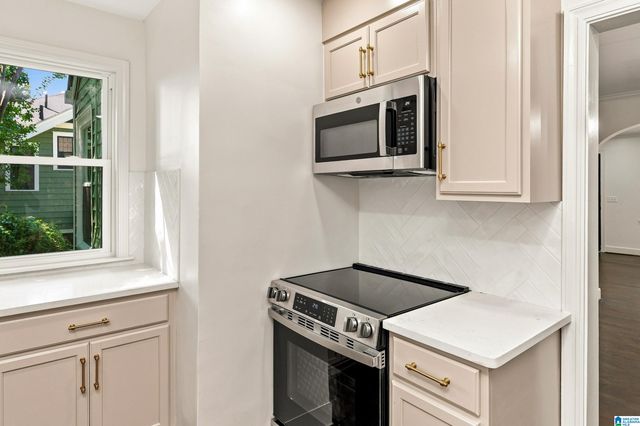 2709 CALDWELL AVENUE S, Birmingham, AL 35205