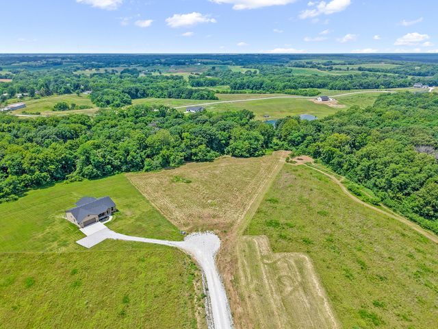 15000 MERIWETHER CT, Boonville, MO 65233