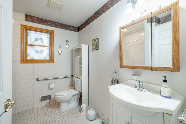 1371 W Vienna Road, Vienna Twp, MI 48420