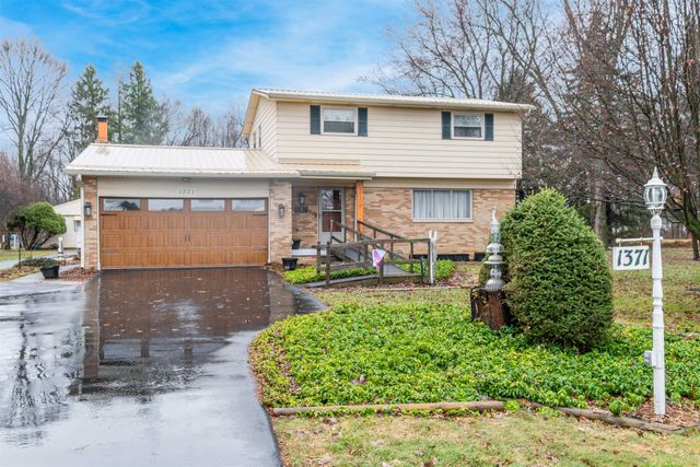 1371 W Vienna Road, Vienna Twp, MI 48420