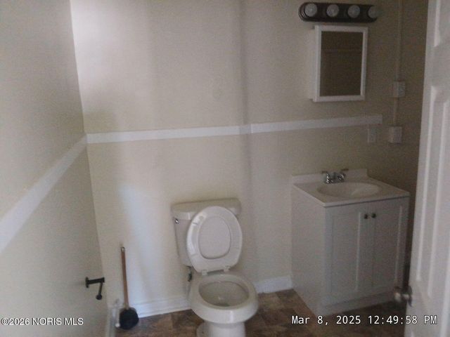 811 Collins Street, Toledo, OH 43610