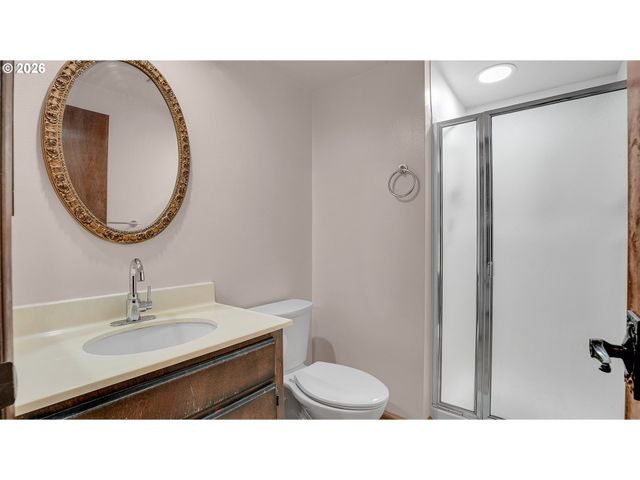 16318 Ne FARGO St, Portland, OR 97230