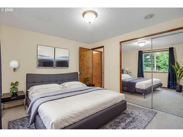 16318 Ne FARGO St, Portland, OR 97230