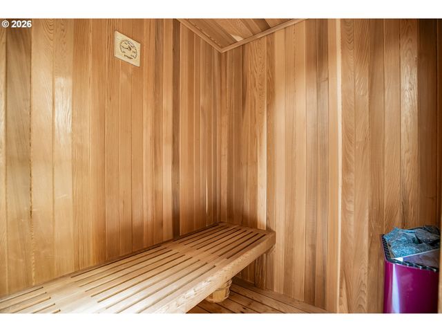 16318 Ne FARGO St, Portland, OR 97230