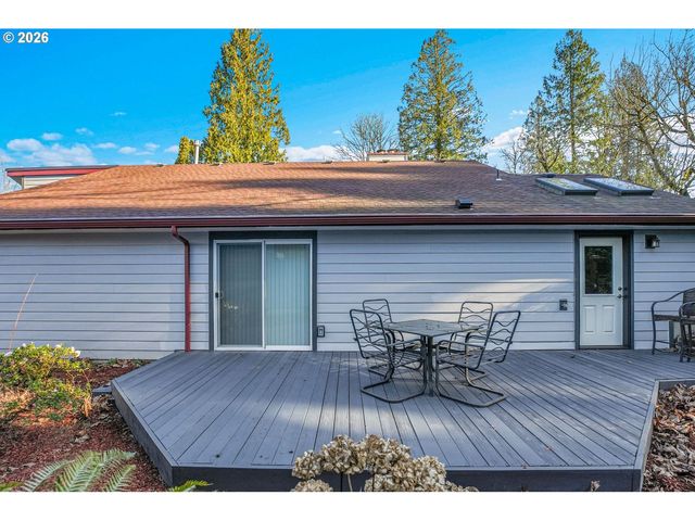 16318 Ne FARGO St, Portland, OR 97230