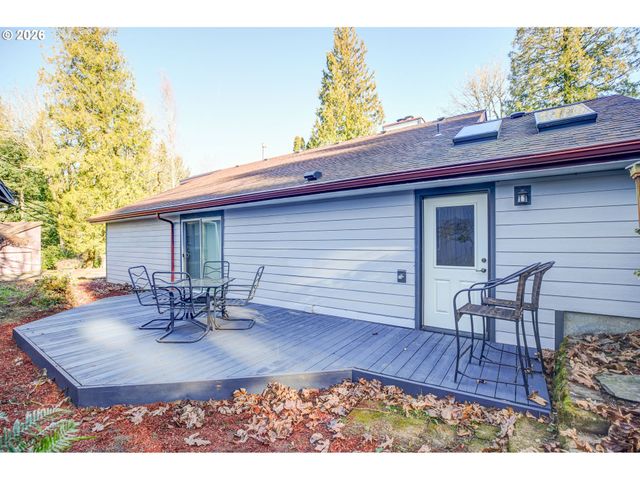 16318 Ne FARGO St, Portland, OR 97230