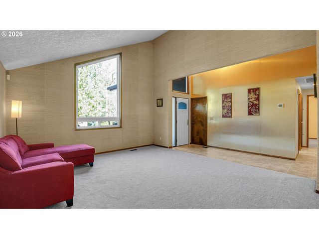 16318 Ne FARGO St, Portland, OR 97230