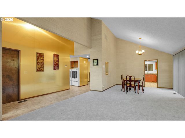 16318 Ne FARGO St, Portland, OR 97230