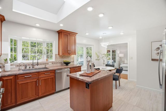 1315 Bright Oaks Court, Los Altos, CA 94024