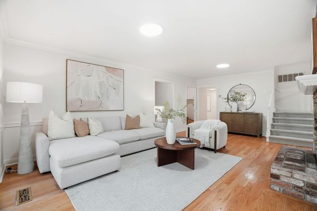 1315 Bright Oaks Court, Los Altos, CA 94024