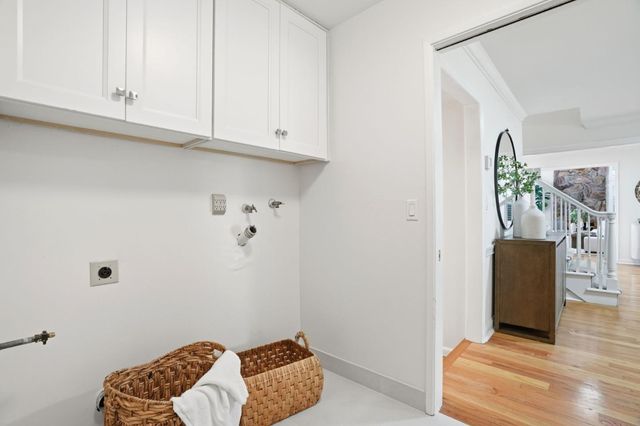 1315 Bright Oaks Court, Los Altos, CA 94024