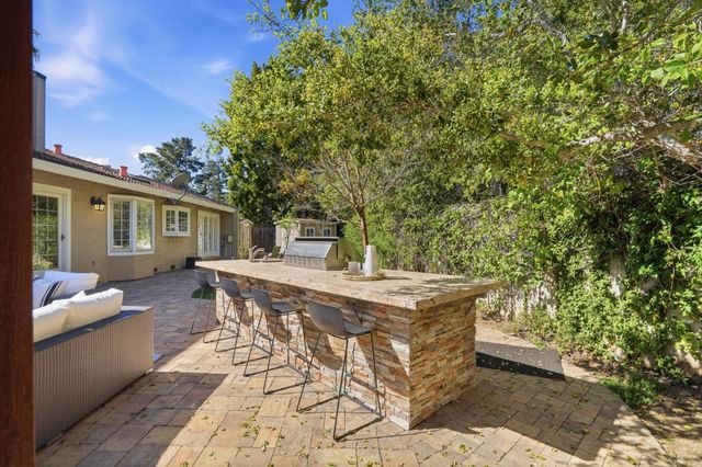 1315 Bright Oaks Court, Los Altos, CA 94024