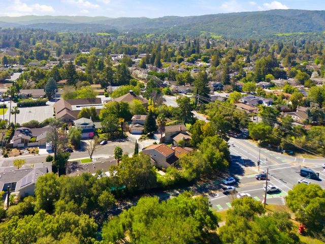 1315 Bright Oaks Court, Los Altos, CA 94024