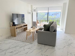 16909 N Bay Rd 519, Sunny Isles Beach, FL 33160