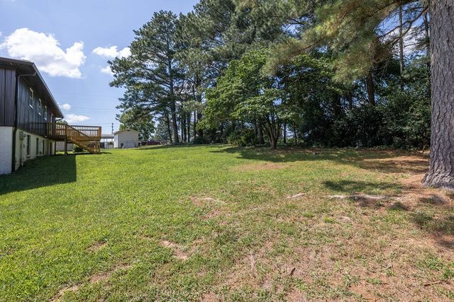 1708 Deer Hollow Dr, Lawrenceburg, TN 38464