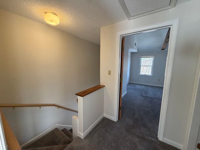 213 Victoria Heights Rd 213, Boston, MA 02136