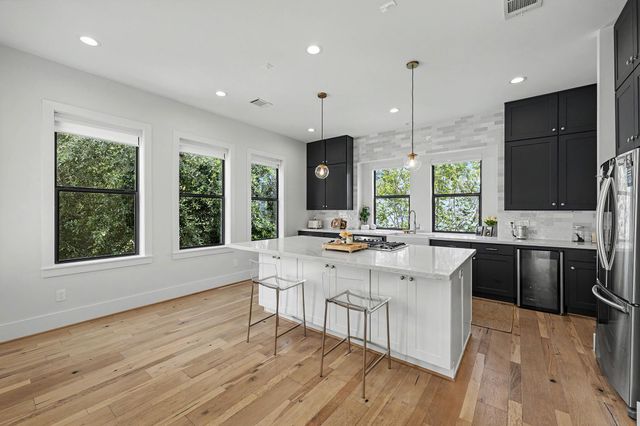 3918 Floyd Street, Houston, TX 77007