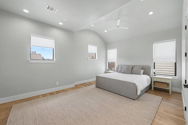 3918 Floyd Street, Houston, TX 77007