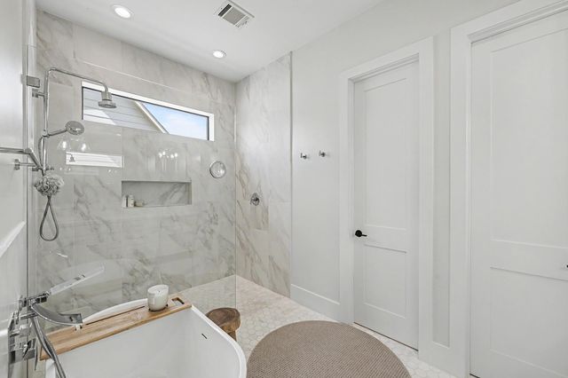 3918 Floyd Street, Houston, TX 77007