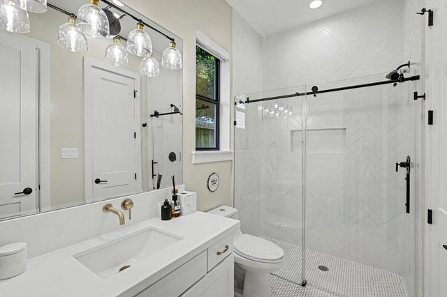 3918 Floyd Street, Houston, TX 77007