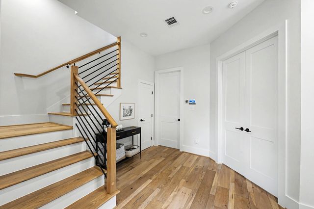 3918 Floyd Street, Houston, TX 77007