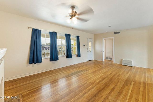 137 Anita Circle, El Paso, TX 79905
