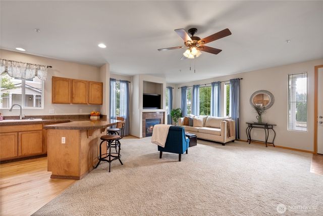 2420 Simmons Street #B, Dupont, WA 98327