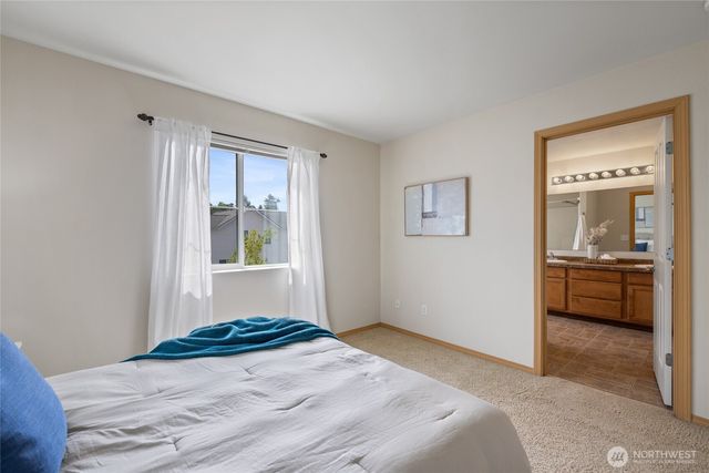 2420 Simmons Street #B, Dupont, WA 98327