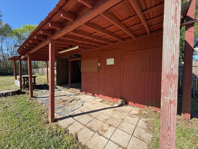 432 Young Street, Livingston, TX 77351