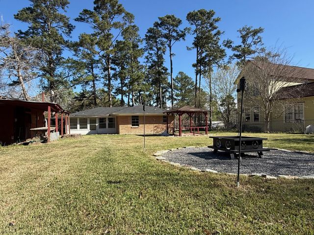 432 Young Street, Livingston, TX 77351