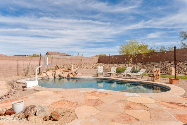 13423 E Almond Crest Drive, Vail, AZ 85641