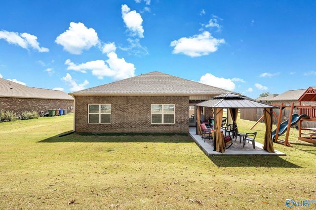 508 Wolf Trace Lane, Hartselle, AL 35640