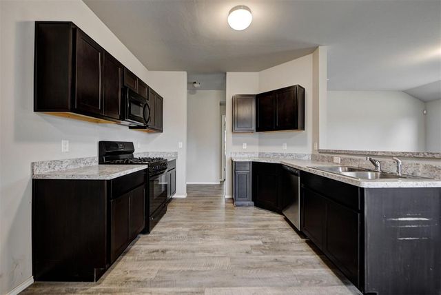 5215 Kye Drive, Tuttle, OK 73089