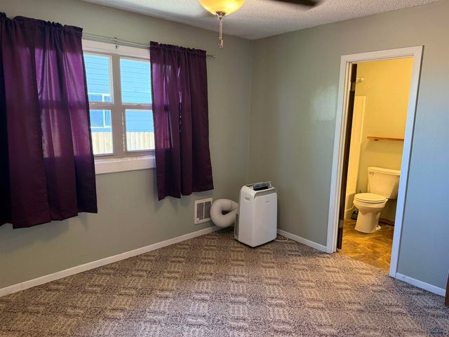 421 ENNEN DR, Rapid City, SD 57703