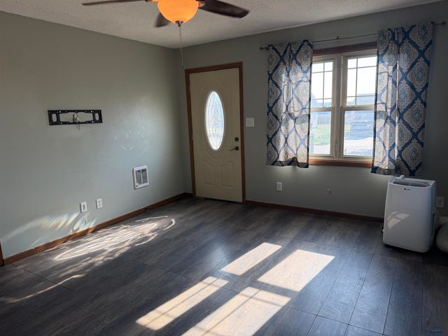 421 ENNEN DR, Rapid City, SD 57703
