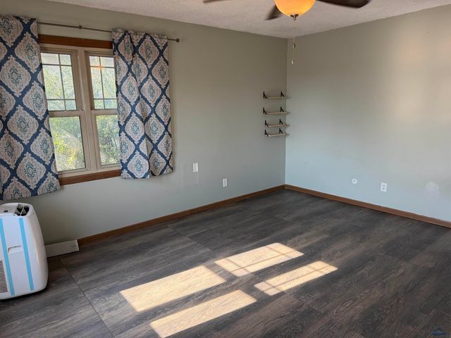 421 ENNEN DR, Rapid City, SD 57703